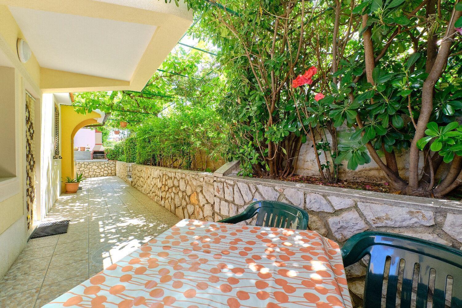 Apartments Nada - 150 M From Sea Мали-Лошинь Экстерьер фото