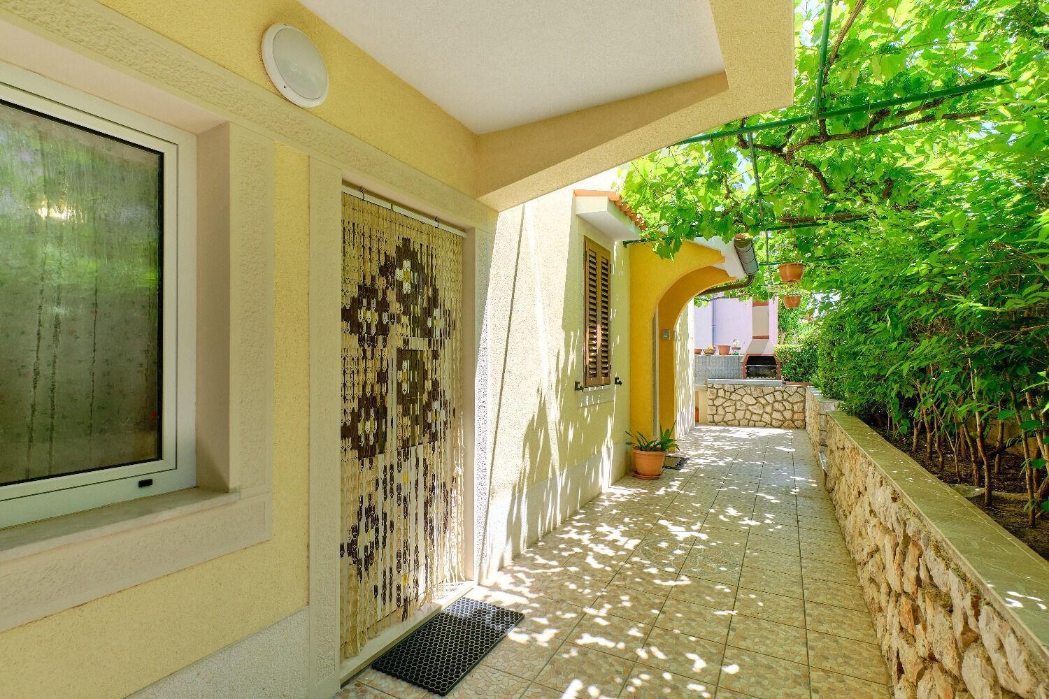 Apartments Nada - 150 M From Sea Мали-Лошинь Экстерьер фото